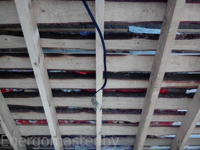 Монтаж электропроводки по черновому деревянному полу